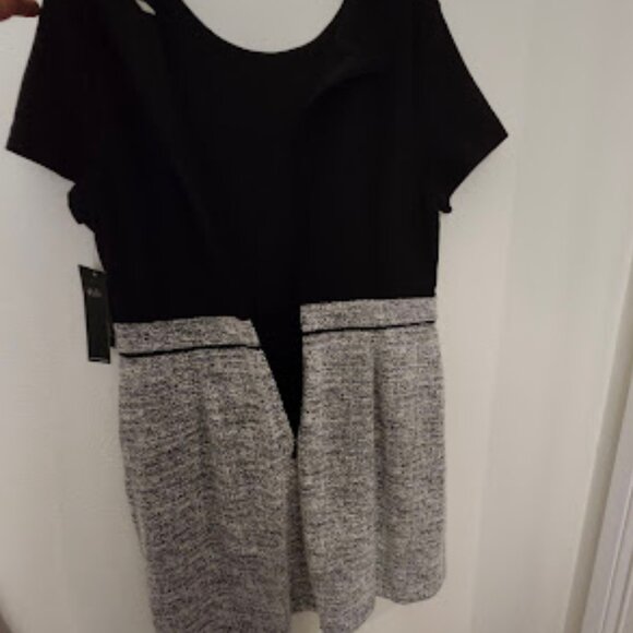 NWT Karl Lagerfeld dress, 16 - Picture 2 of 6